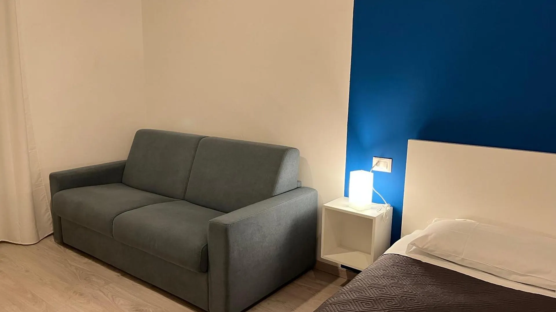 Donna Luisa A Santa Chiara Bed & Breakfast Naples Italy