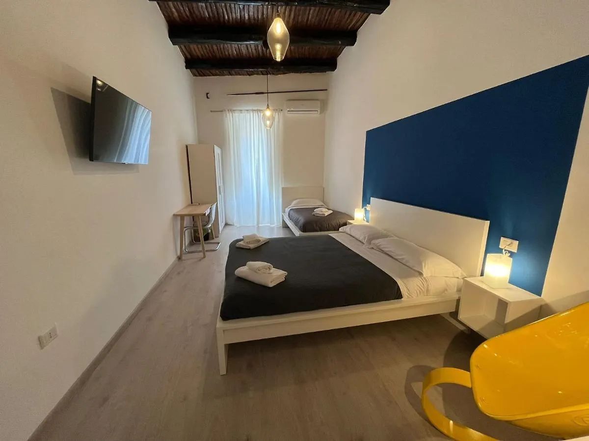 Donna Luisa A Santa Chiara Bed & Breakfast Naples