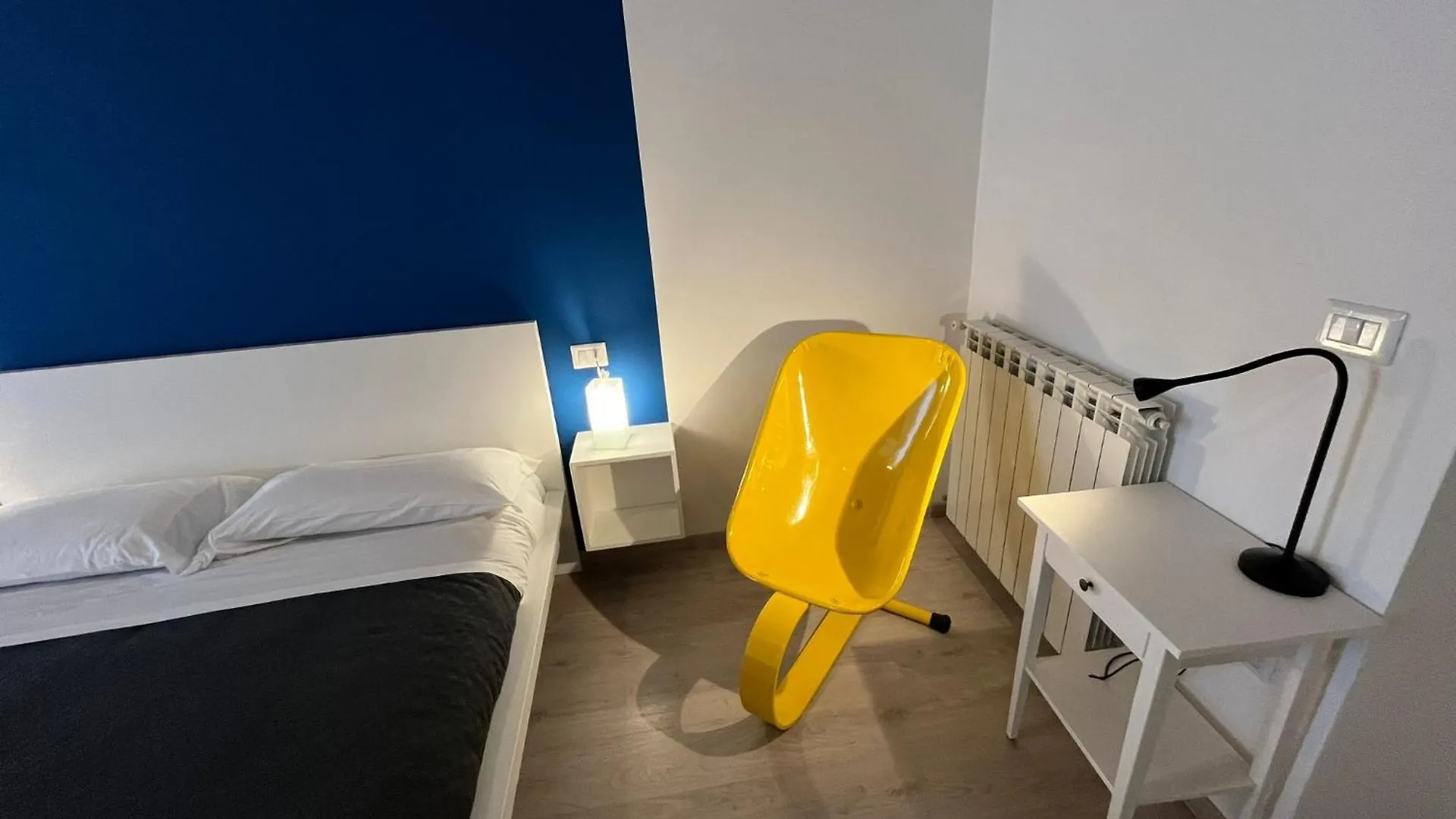Donna Luisa A Santa Chiara Bed & Breakfast Naples